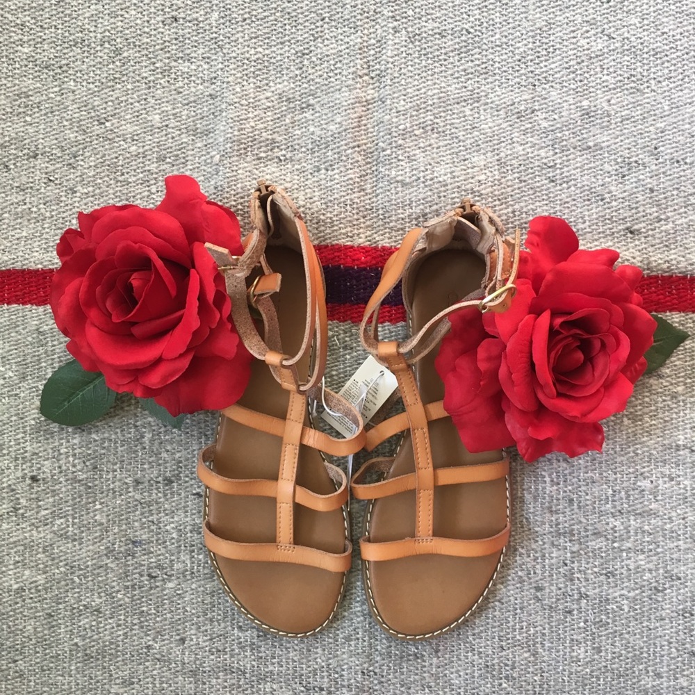 OLD NAVY | TAN FAUX LEATHER GLADIATOR SANDALS